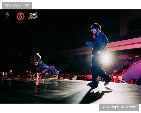 重庆街舞队荣登全国耐力排行榜第十名展现青春活力与拼搏精神