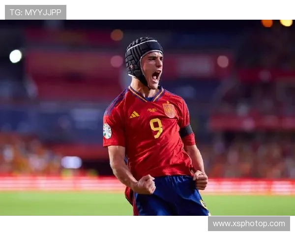 加维引领新时代足球潮流展现年轻力量与无限可能 加维引领新时代足球潮流展现年轻力量与无限可能